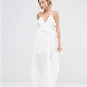 Keepsake white beautiful dress ♥️ like new🎉